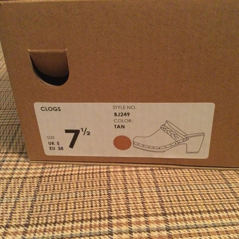 NWT JCREW Sueded Clogs Boho Shoes Mules Slides Tan - Womens Size 7.5 Womens - Picture 3 of 10